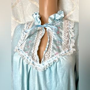 Vintage Light Blue Lorraine Full Length Nightgown Very Soft, EXCELLENT Condition